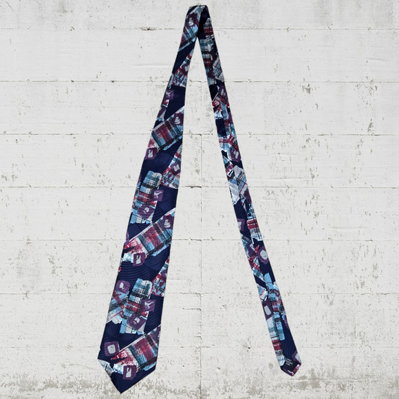 1990s Vintage Navy Geometric Abstract 100% Italian Silk USA Made Neck Tie 4 x 56 - Picture 2 of 4